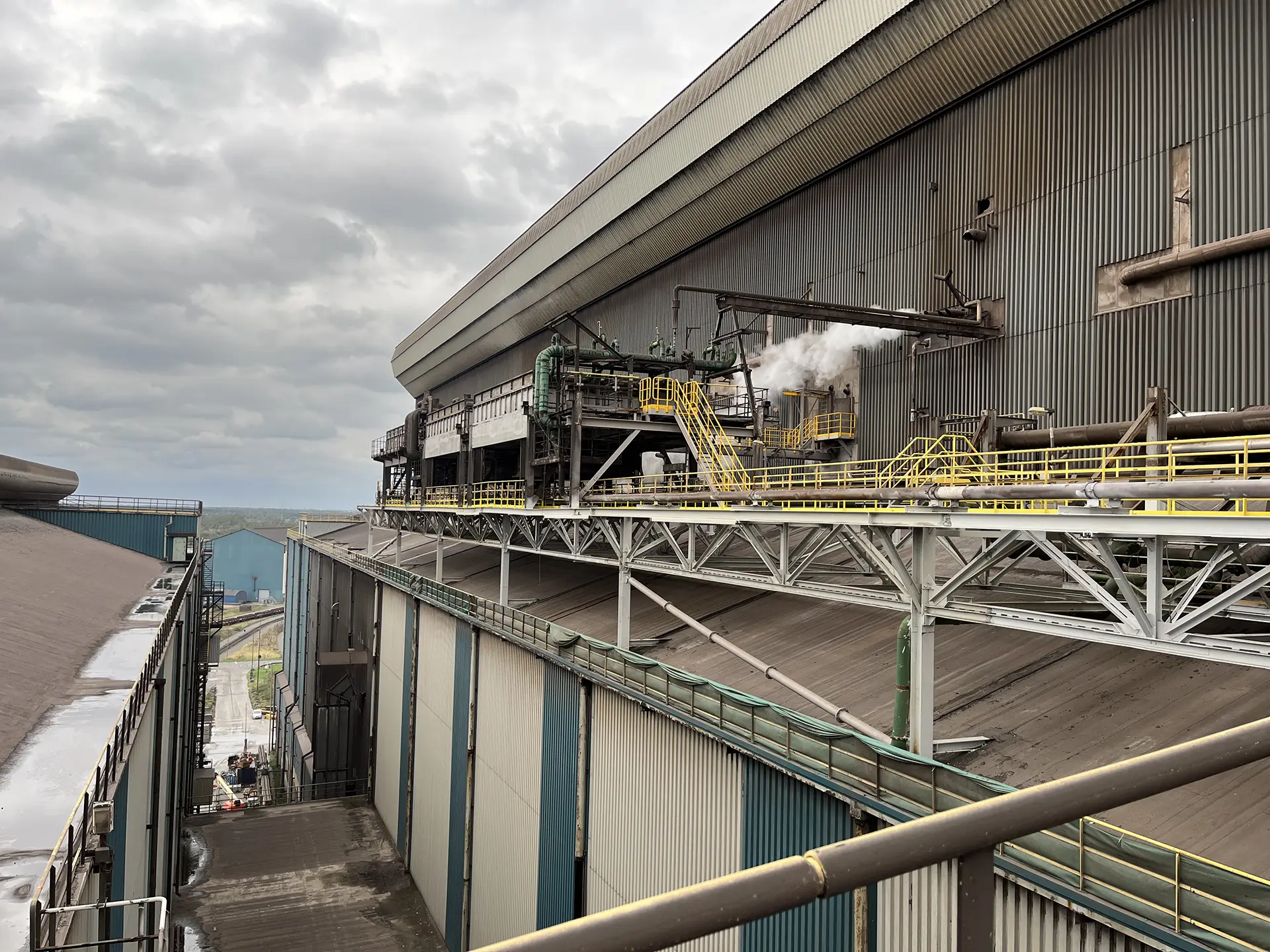 Renovatie van condensorbordessen in Oxystaalfabriek 2